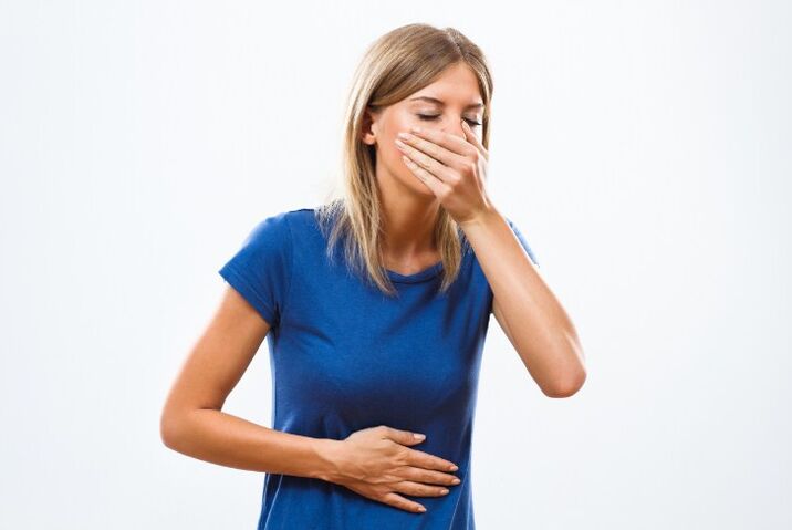 Dolor abdominal y náuseas debido a parásitos en el cuerpo.